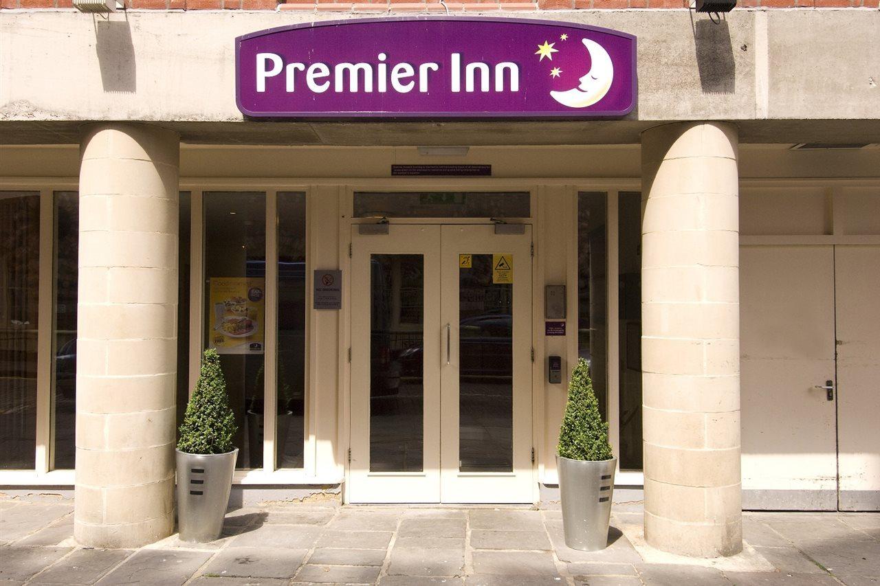 Premier Inn Bristol City Centre King Street Exterior photo